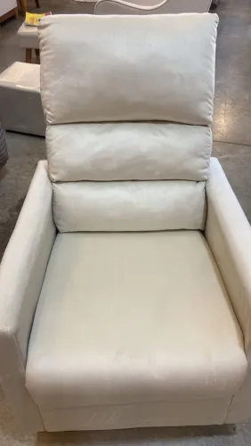 Poltrona amamentação c/puff