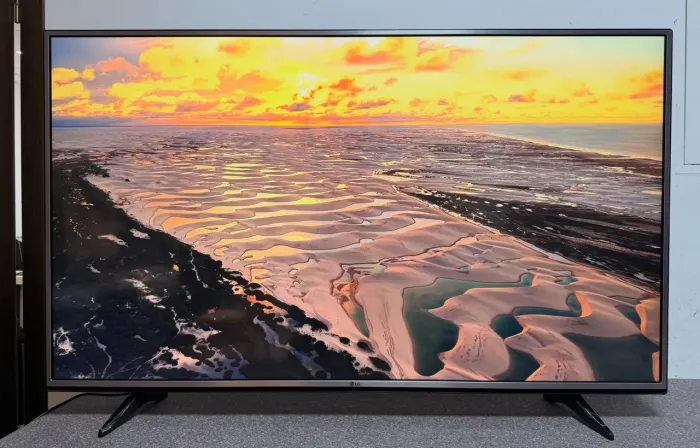 TV SMART LG 4K 50 POLEGADAS COM INTELIGÊNCIA ARTIFICIAL ACEITO CARTÃO