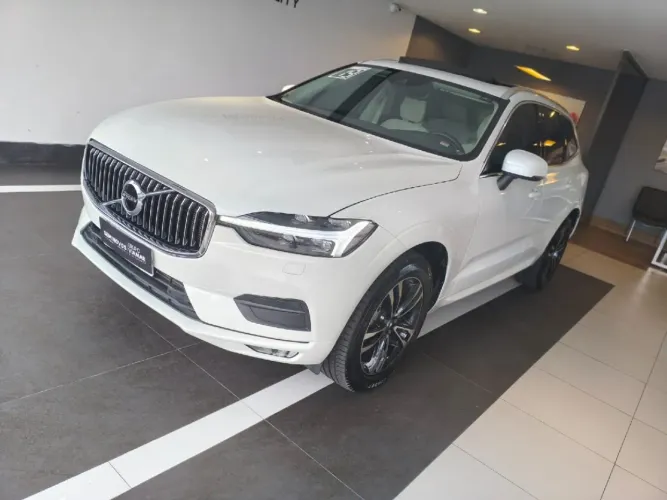 Volvo XC-60 XC 60 D-5 Momentum 2.0 AWD Diesel 5P 2019