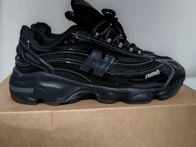 Tênis new balance 1000 Aimé novo na caixa n°40