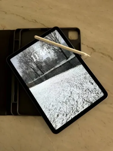 iPad Air 5 Geração 64GB Purple + Apple Pencil 2 Geração