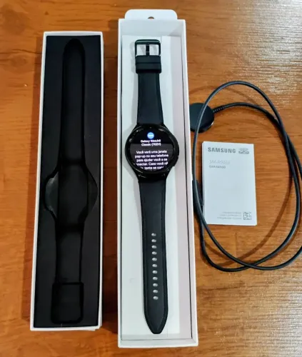 Samsung Galaxy Watch6 Classic LTE 47mm (SM-R965F) - Pouquíssimo Uso / Estado de Novo