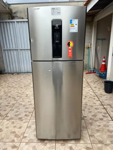 Geladeira Electrolux NOVA LEIA A DESCRIÇÃO ?ATÉ O FINAL?