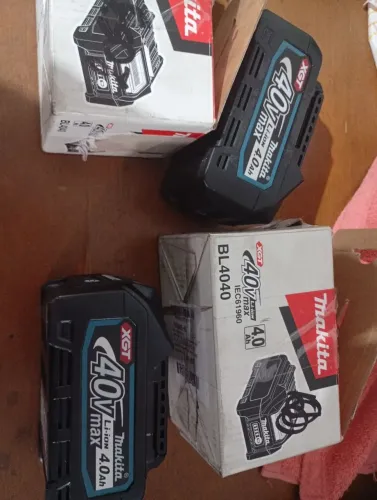 Baterias Makita 40v 2 unidades