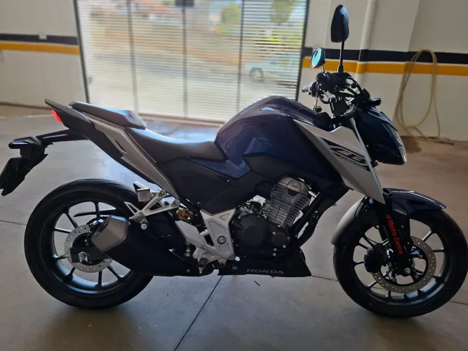 VENDO CB300F TWISTER COM ABS 2026