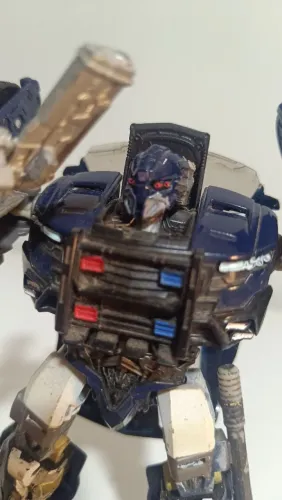 Transformers The Last Knight Barricage Deluxe Class Hasbro, customização amadora