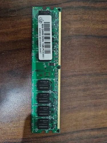 Memória ddr2 1 giga