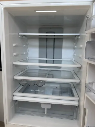 Vendo geladeira 443 litros