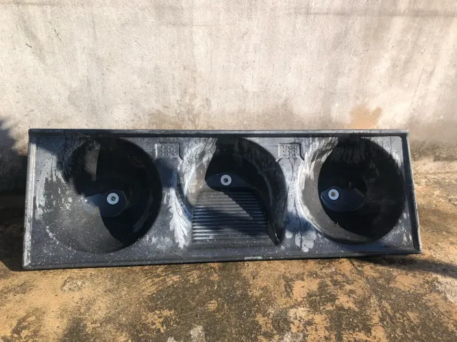 Tanque de lavar roupas triplo