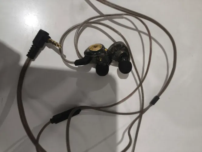 Vendo esse fone da CKZ