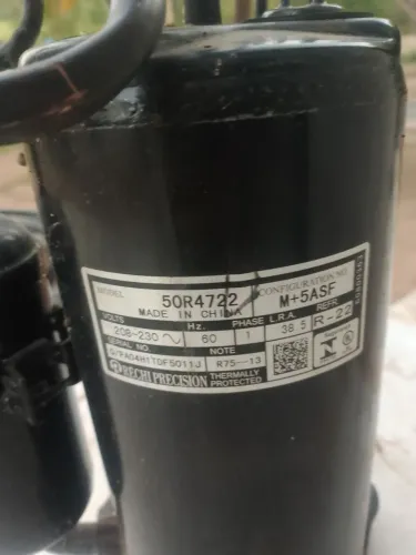 Compressor de ar-condicionado 22000 BTU bom estado 