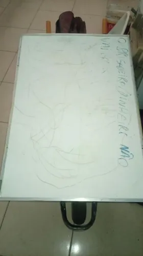 Vendo uma lozinha