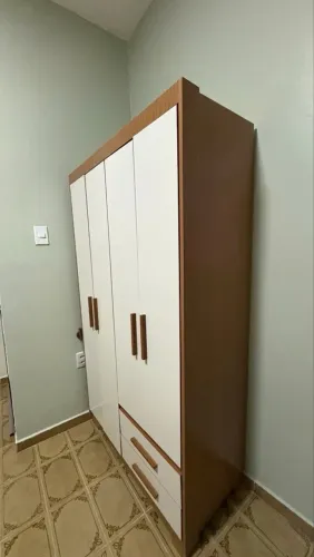 Armário para Quarto de Solteiro - Semi Novo