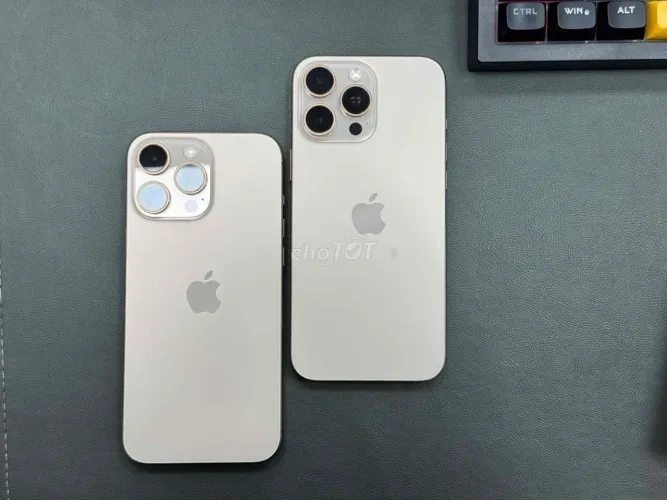 iPhone 16 pro max semi novo 