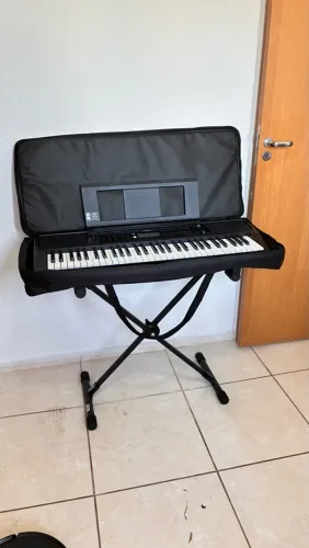 Teclado Yamaha PSR E 383 NOVÍSSIMO