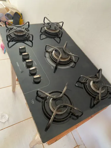 Fogão cooktop 5 bocas e forno 