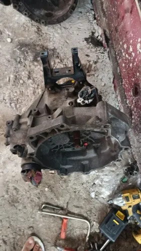 Está precisando de caixa pra seu carro não te película nos temos
