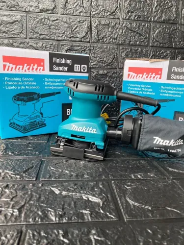  Lixadeira Orbital com Coletor de Pó 180W - 220V Makita -BO4557