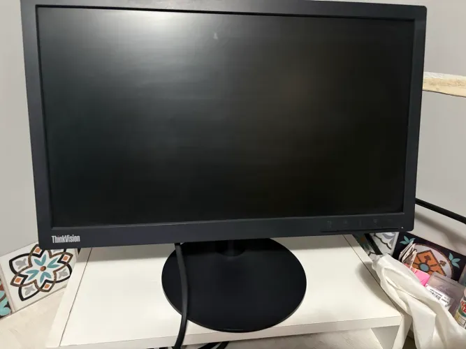 Monitor Lenovo Thinkvisiom