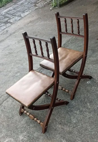 Par de Cadeiras estilo Dom José