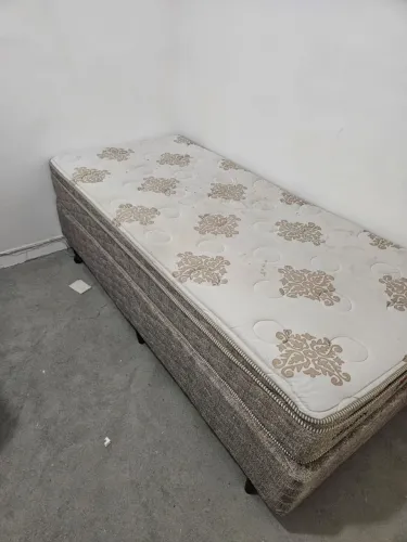 Cama solteiro box + colchão de mola