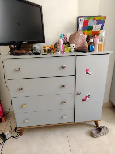 Cômoda 1 porta e 5 gavetas