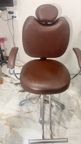 Vendo cadeira de cabeleira hidráulica