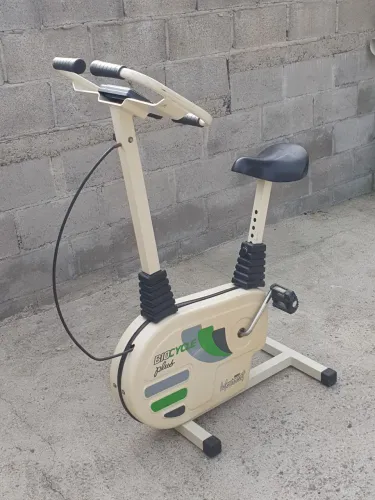 Bicicleta de exercícios 