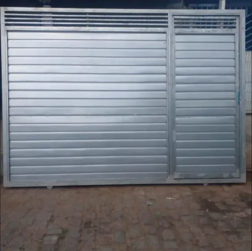 Portão medindo 3,30 por 2,50 de altura 100% galvanizado já com fechadura e trilho