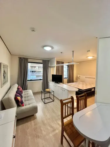 128486 Flat mobiliado com ar-condicionado Avenida Jamaris