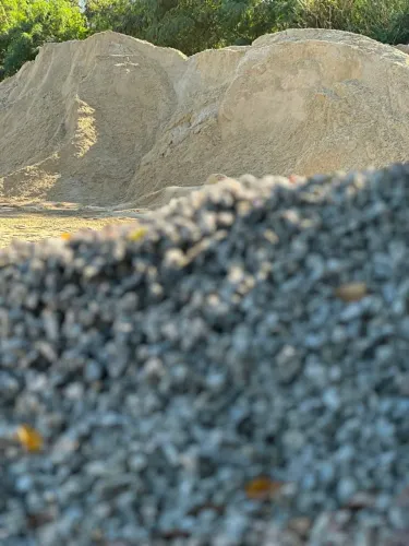 Areia Lavada e Pedra