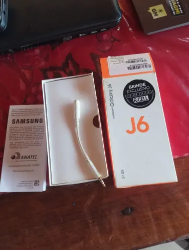 Caixa Samsung J6 32gb completa original