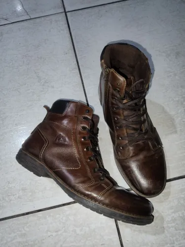 Sapato botinha 