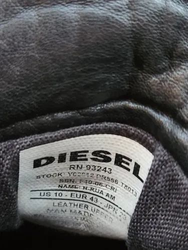 Bota/tênis Diesel tamanho 41