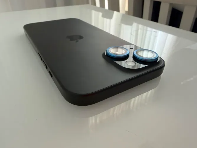 Celular IPhone 15 Preto 128GB Novinho