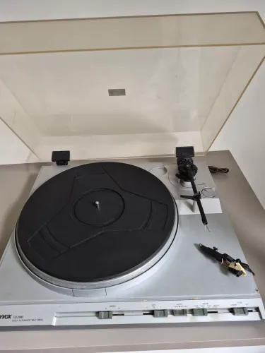 Toca Discos Polyvox TD 2900 - ler descrição 