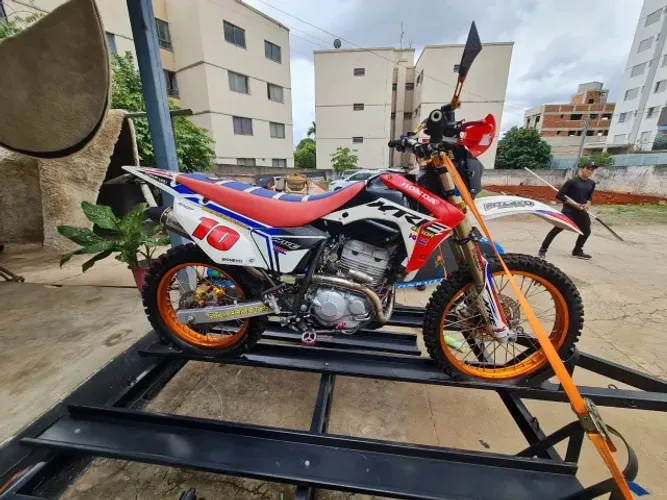 XRE 450 cc preparada para Trilha
