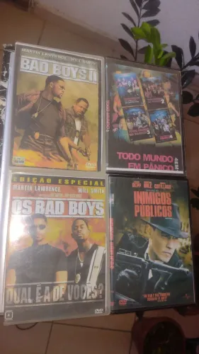 Aparelho de DVD Philips+227 filmes em DVD