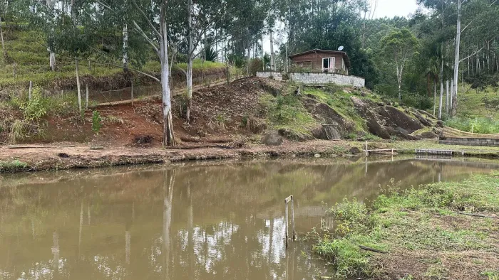 Sitio com casa 