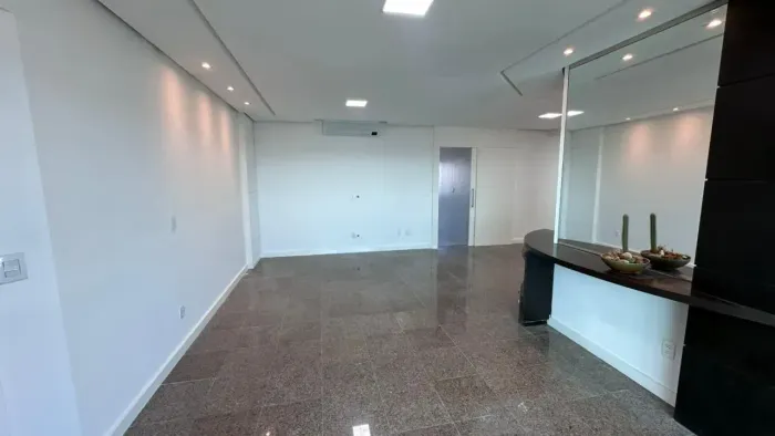 VIEIRALVES. COND. CASA BLANCA, 188m², 4 QTS S/ 3 SUITES, 3 VAGAS