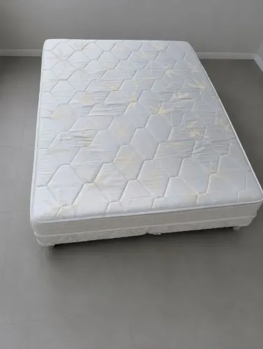 Cama box Queen 158x198 entrego sem taxa