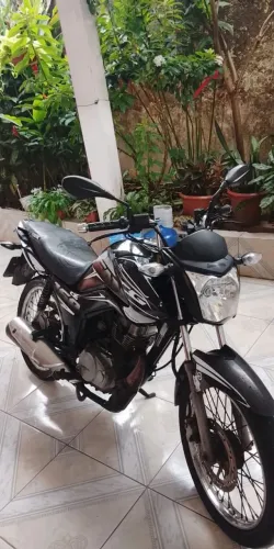Vendo valor 9000 a negociar