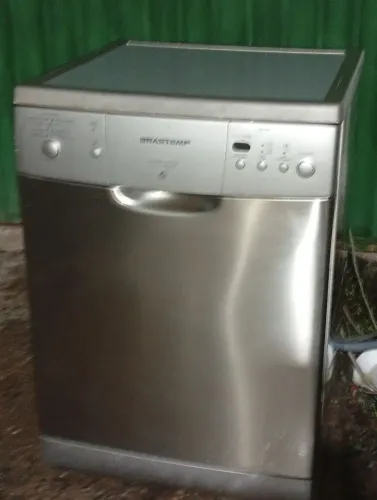 Lava louças 12 serviços Brastemp revisada,muito conservada,com manual !!!