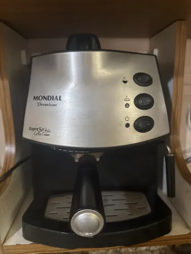 Máquina de café Mondial