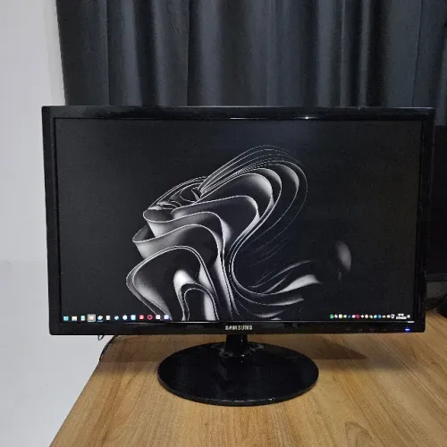 Monitor Samsung 24" Full HD 1ms 75Hz (S24D332H)