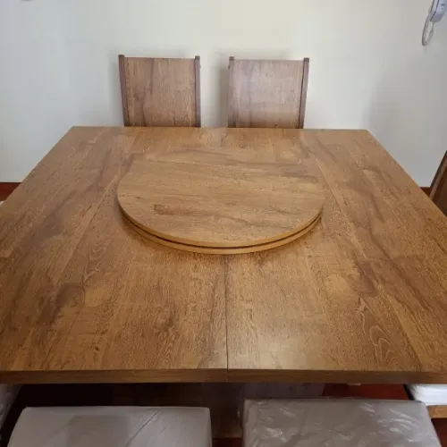 Mesa de Jantar QUADRADA 8 lugares MADEIRA - muito conservada