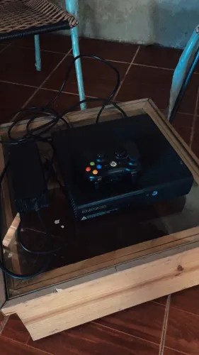 Vendo Xbox 360 Com mais de 40 jogos Desbloqueado, Funcionando perfeitamente