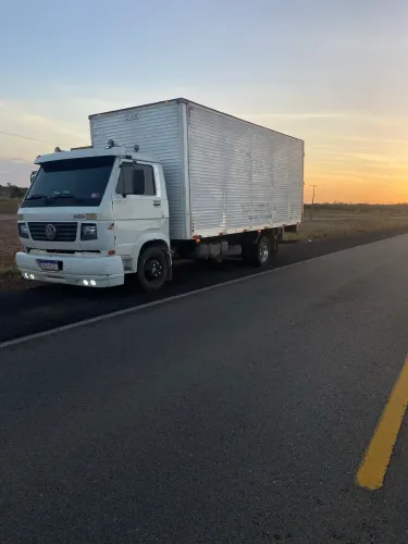 Caminhão 3x4