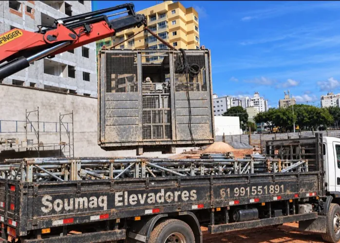 Elevador Cremalheira