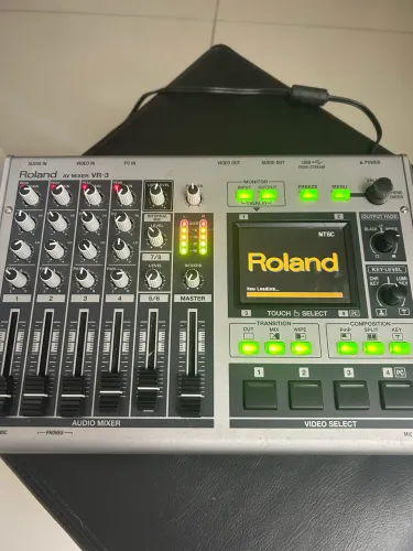 Mixer de Áudio e Vídeo
